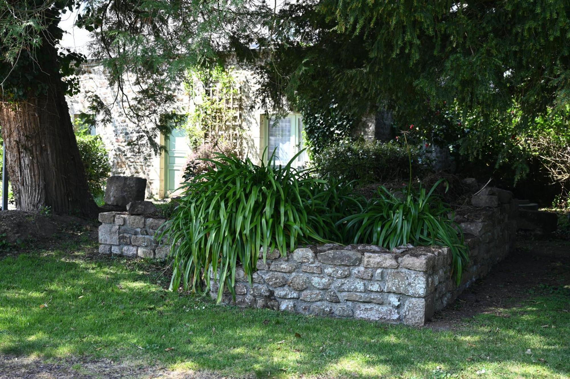 Logis La Demeure Du Perron 3* Quettehou