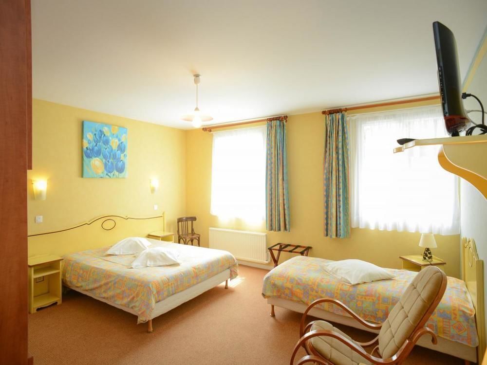 Logis La Demeure Du Perron Hotel 3*