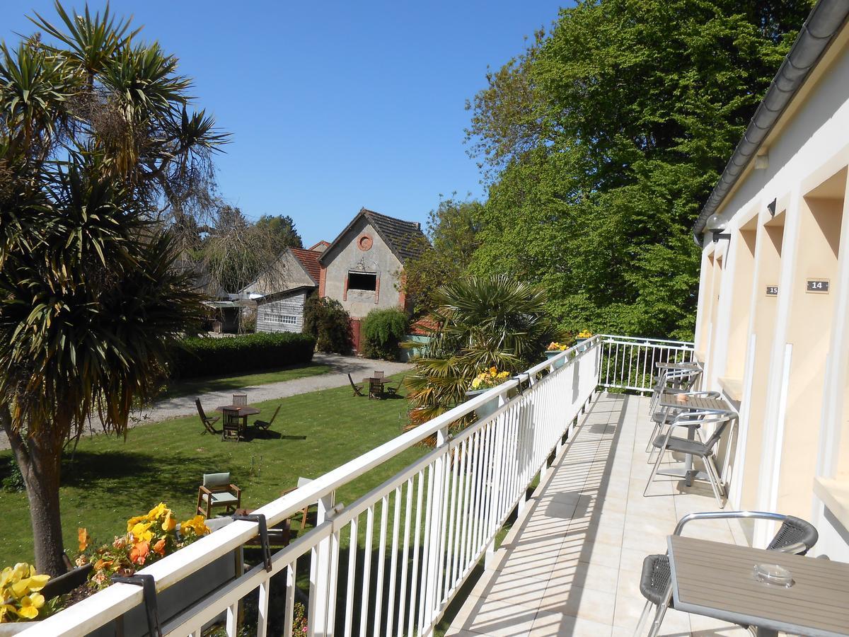 Logis La Demeure Du Perron Hotel Quettehou