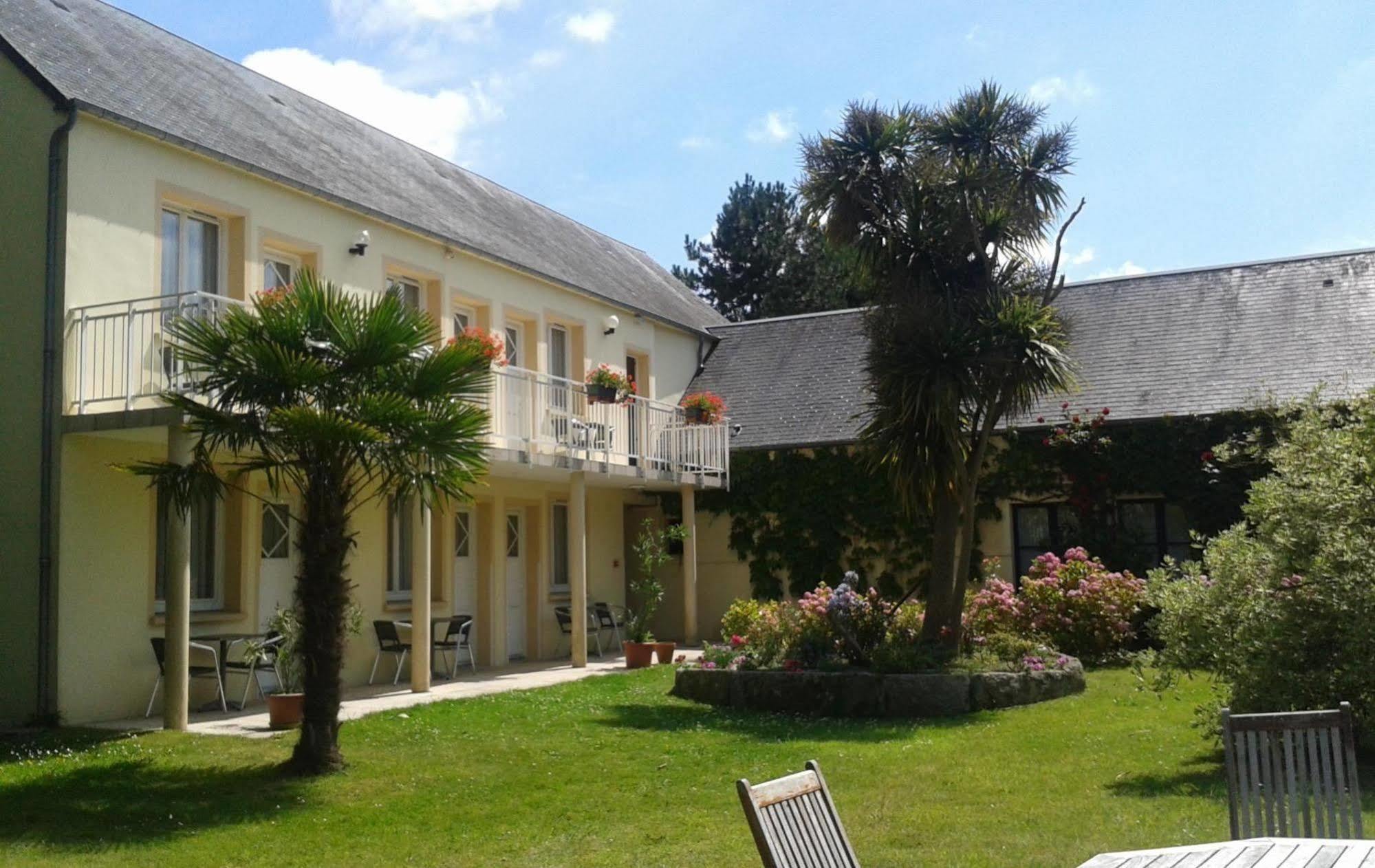 Logis La Demeure Du Perron Quettehou
